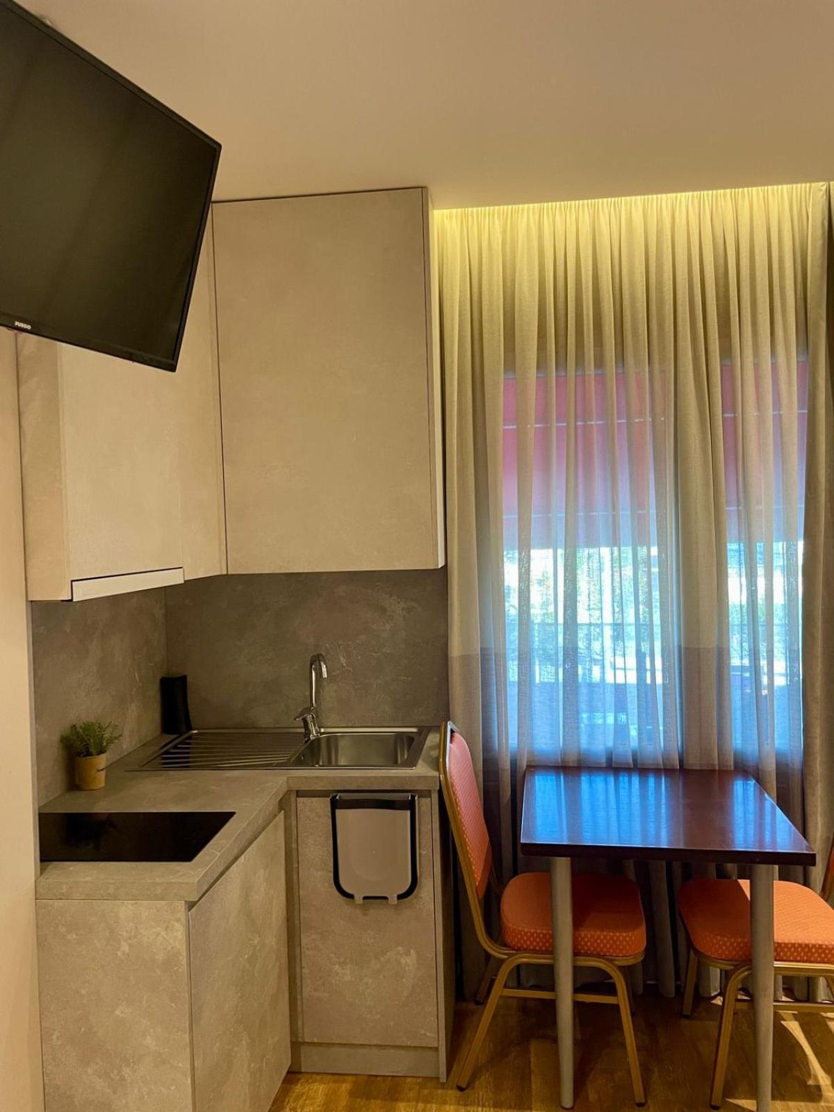 Nest&Rest Apartments Tiranë Ngoại thất bức ảnh