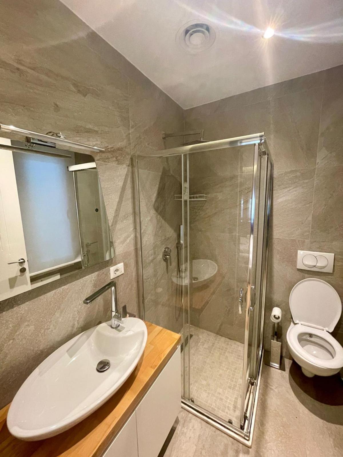 Nest&Rest Apartments Tiranë Ngoại thất bức ảnh