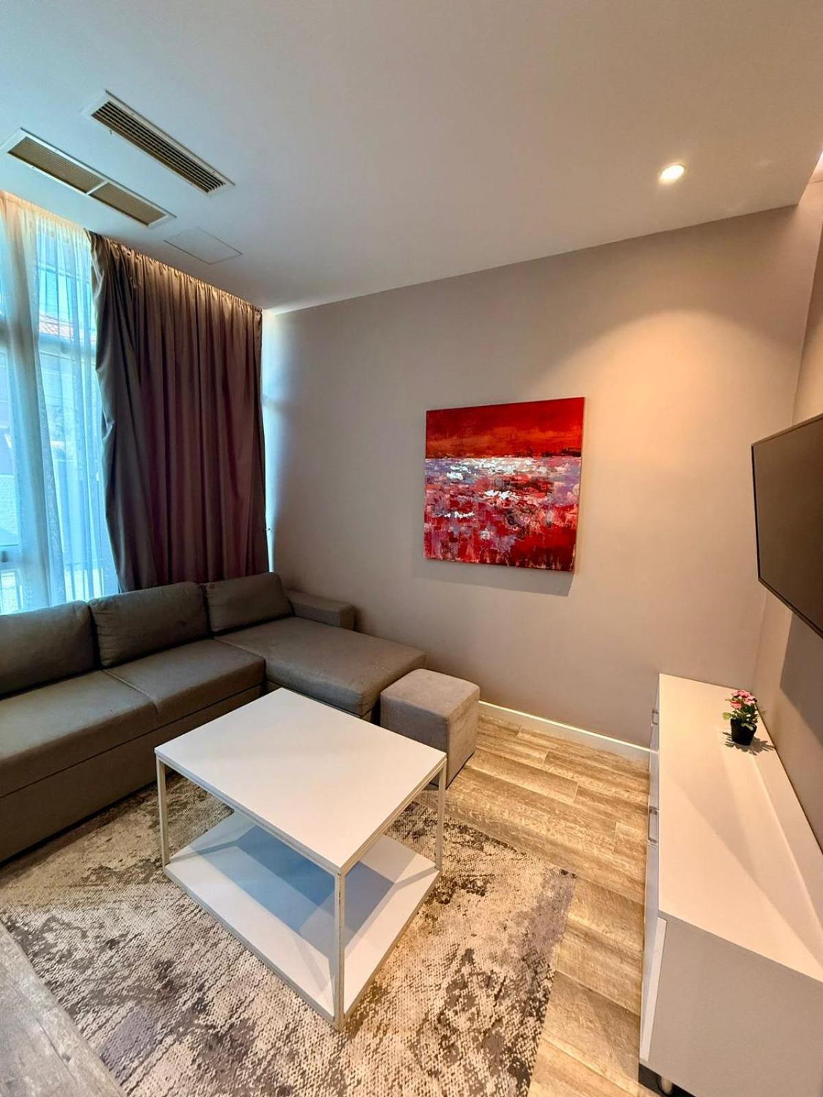 Nest&Rest Apartments Tiranë Ngoại thất bức ảnh