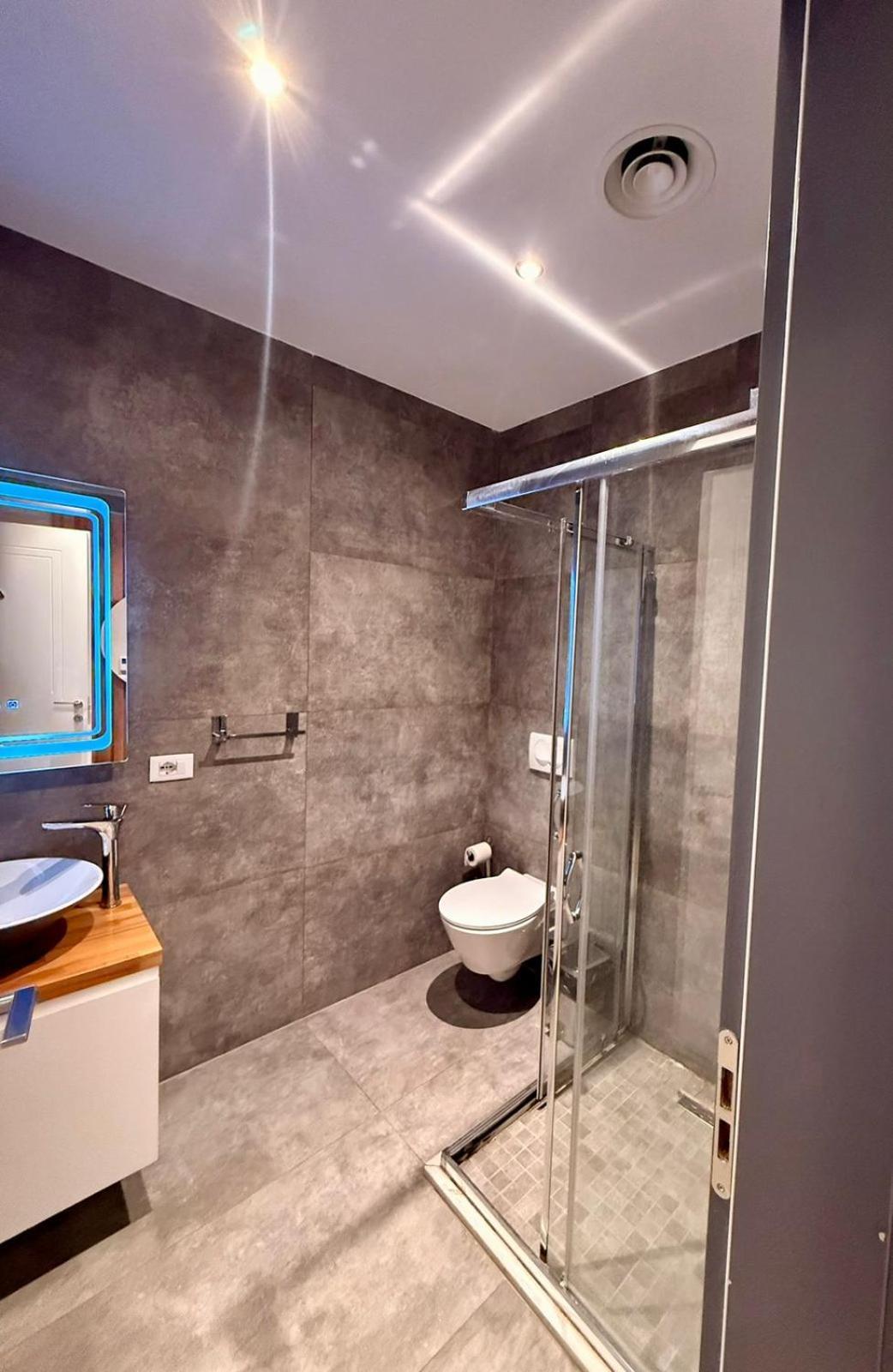 Nest&Rest Apartments Tiranë Ngoại thất bức ảnh