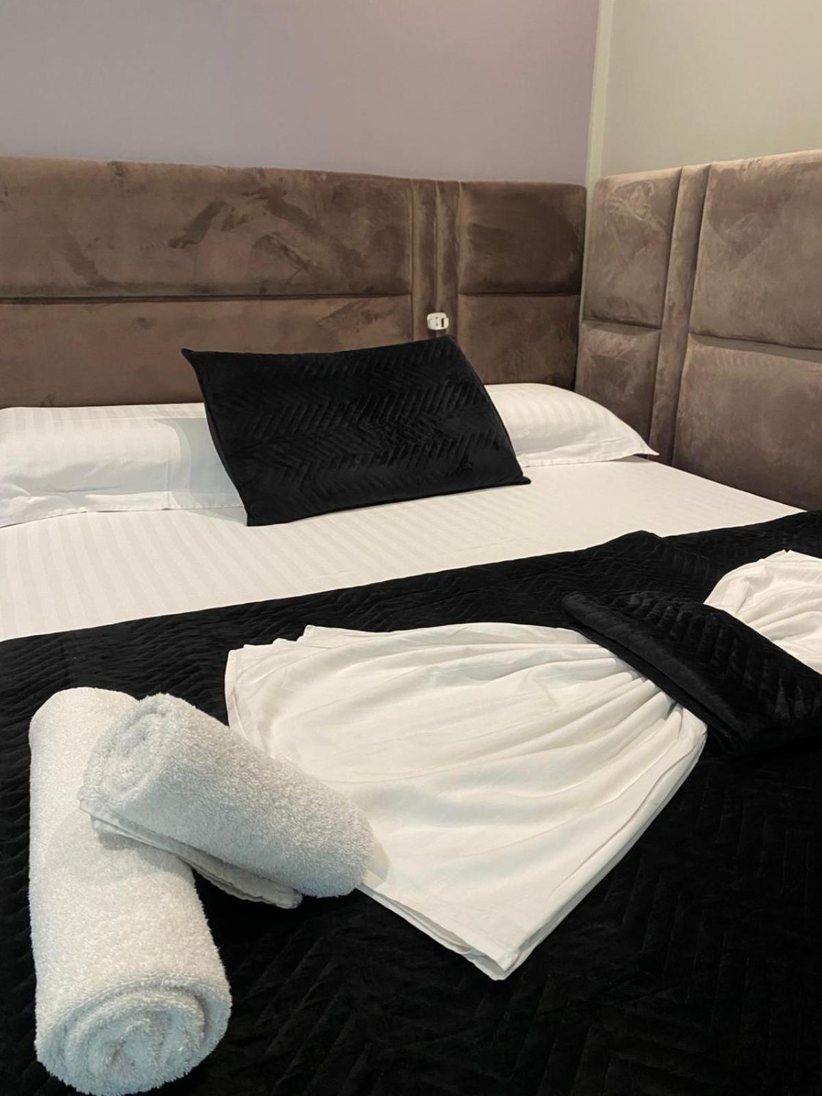 Nest&Rest Apartments Tiranë Ngoại thất bức ảnh
